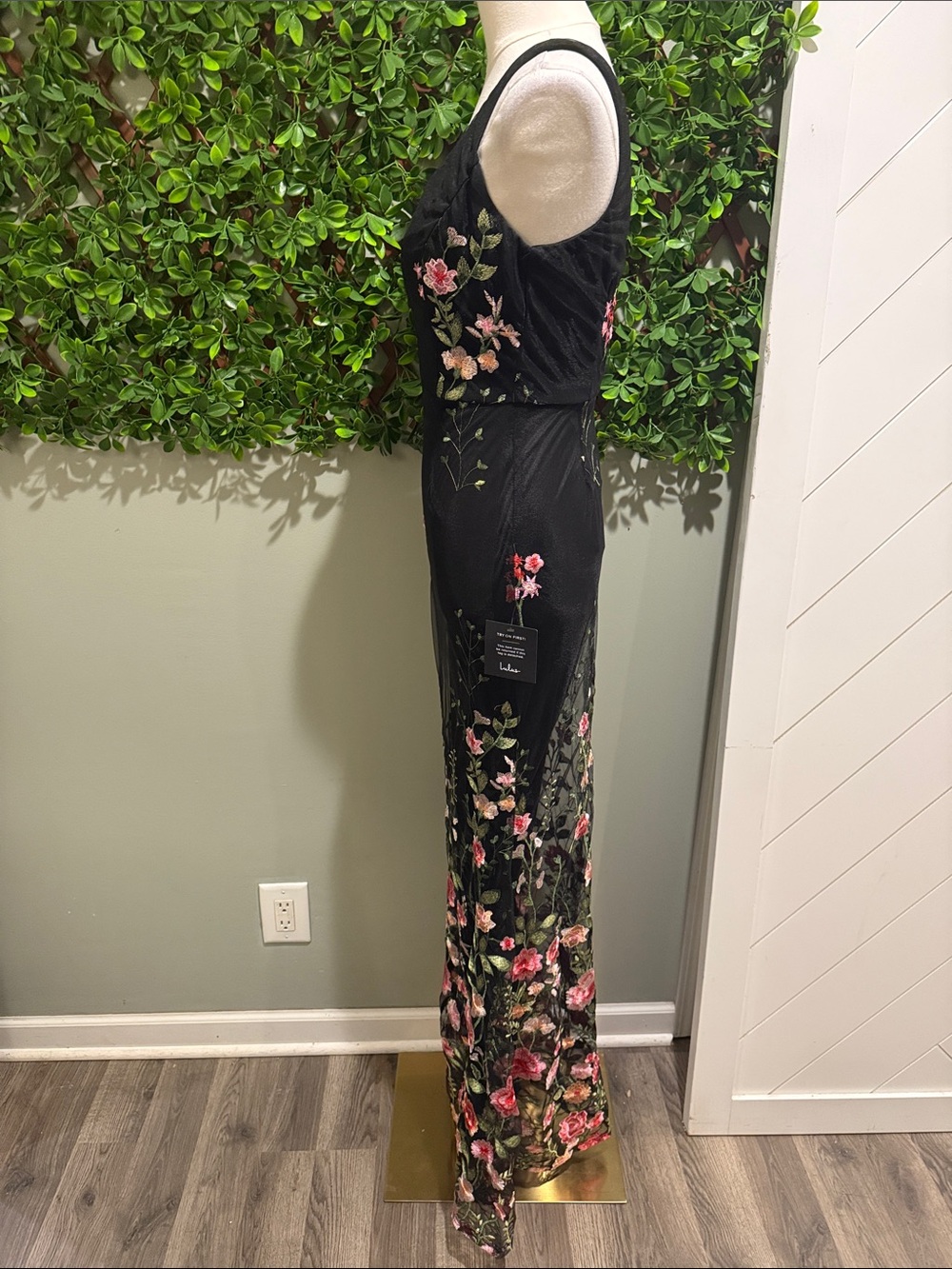 NWT-Soiree Blossom Black Floral Embroidered Mermaid Maxi Dress - Picture 9 of 16